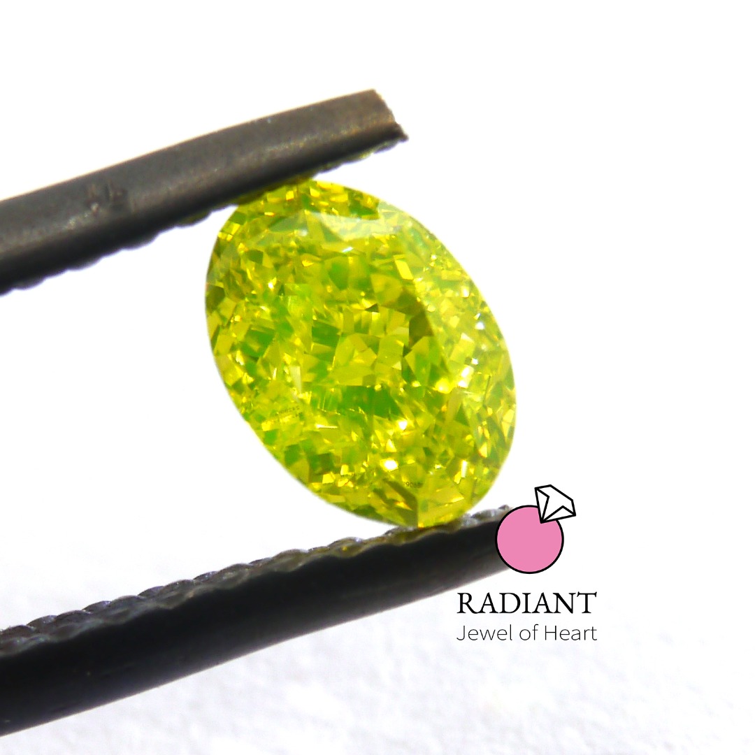 0.51 Fancy Vivid Greenish Yellow VVS2 Natural Color Diamond